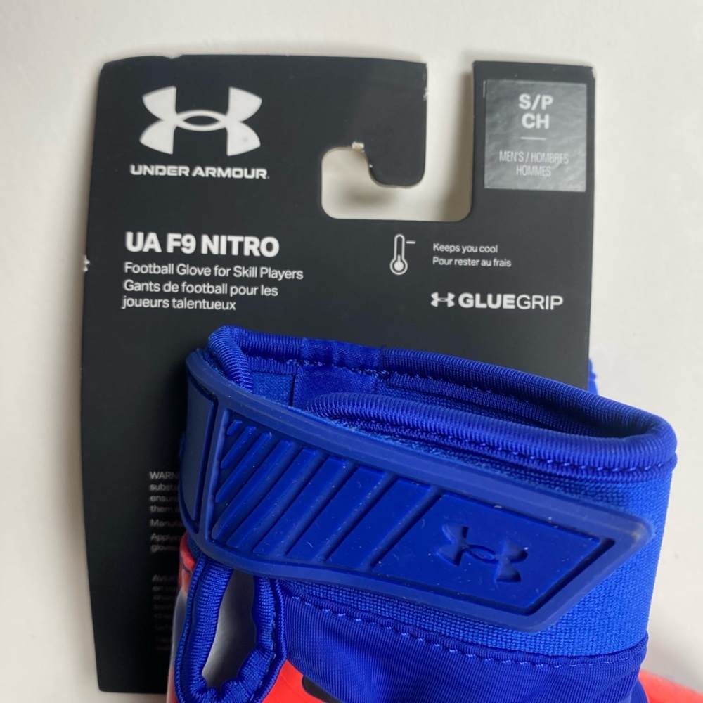 NWT Under Armour Men's F9 Nitro GlueGrip Football Gloves Blue/Red Size Small - Picture 3 of 5